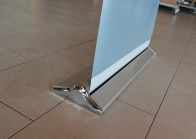 aussenwerbung aufsteller rollup banner werbung kwom graphix overath köln