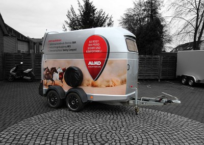 kwom graphix anhänger planenbeschriftung autobeschriftung overath rösrath lindlar köln bergisch gladbach immekeppel kofferbeschriftung