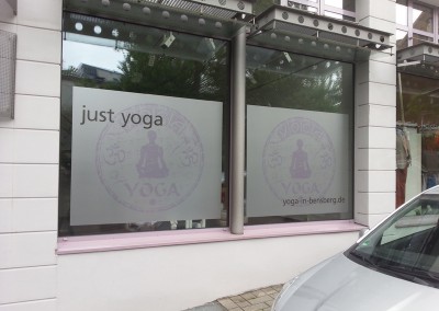 kwom graphix aussenwerbung schaufensterbeklebung beschriftung fensterscheibe overath köln bensberg rösrath lindlar