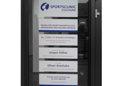 kwom graphix aussenwerbung schaufensterbeklebung beschriftung fensterscheibe overath köln bensberg rösrath lindlar