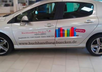 Fahrzeugbeschriftung für die Buchhandlung Bücken in Overath