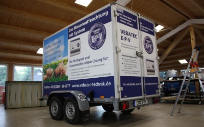 Anhän­ger Vollflächenverklebt