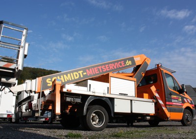 Schmidt Steiger Teilfoliert mit Digitaldruck und Warnmarkierung